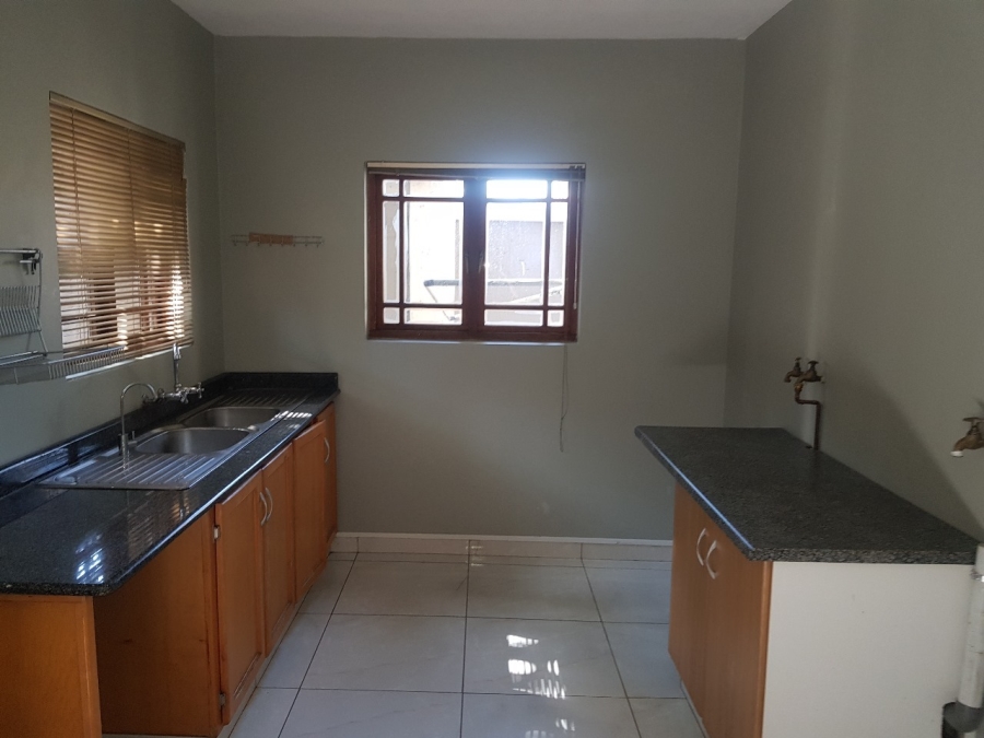 To Let 4 Bedroom Property for Rent in Cashan North West